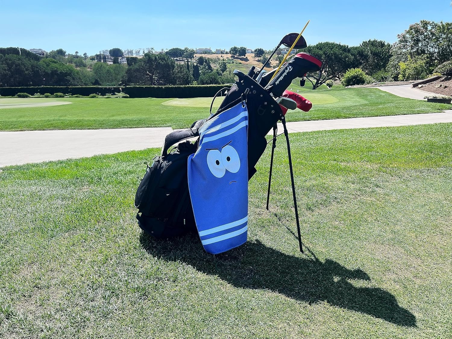 Towelie Microfiber Premium Golf Towel - Golf Gift for Men - Golf Accessories and Gifts, Father's Day, Christmas, Birthday Gift 3 Towelie Microfiber Premium Golf Towel - Golf Gift for Men - Golf Accessories and Gifts, Father's Day, Christmas, Birthday Gift - Image 3