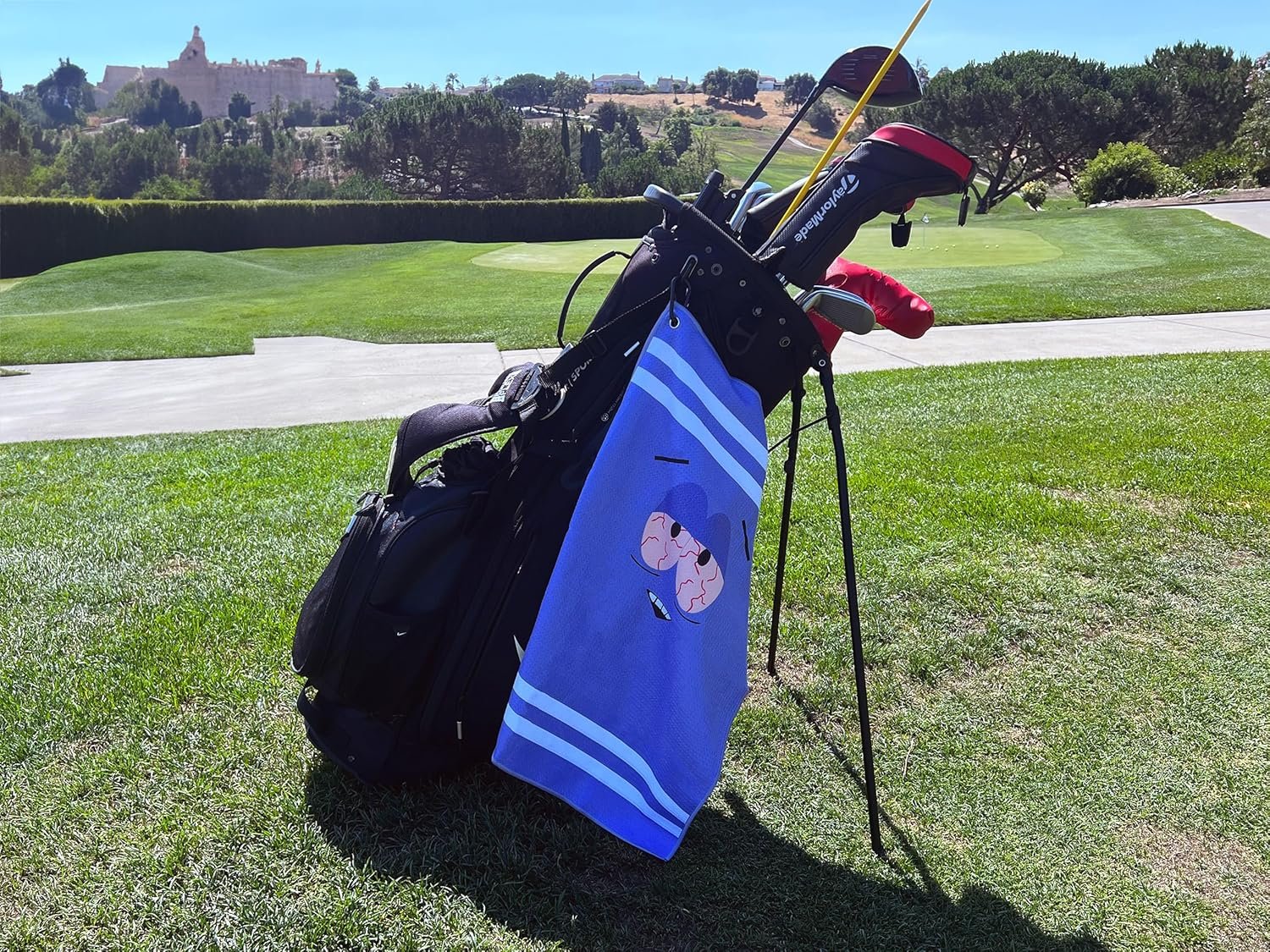 Towelie Microfiber Premium Golf Towel - Golf Gift for Men - Golf Accessories and Gifts, Father's Day, Christmas, Birthday Gift 2 Towelie Microfiber Premium Golf Towel - Golf Gift for Men - Golf Accessories and Gifts, Father's Day, Christmas, Birthday Gift - Image 2